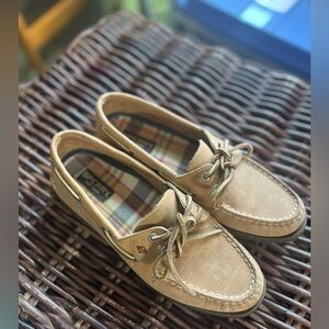 Tan leather Sperrys